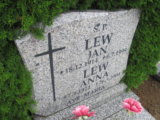 Anna Lew 1921 Czerwonak - Grobonet - Wyszukiwarka osób pochowanych