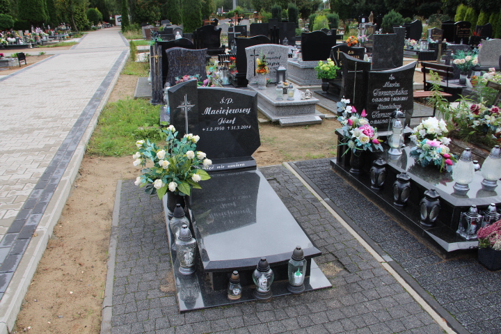 Grób Józef Maciejewski
